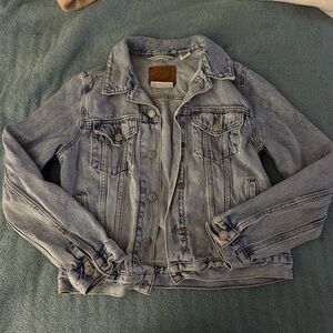 Levi’s denim jacket women’s